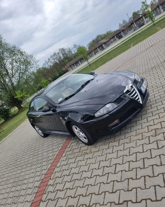 Alfa Romeo GT cena 8000 przebieg: 218344, rok produkcji 2004 z Biłgoraj małe 56